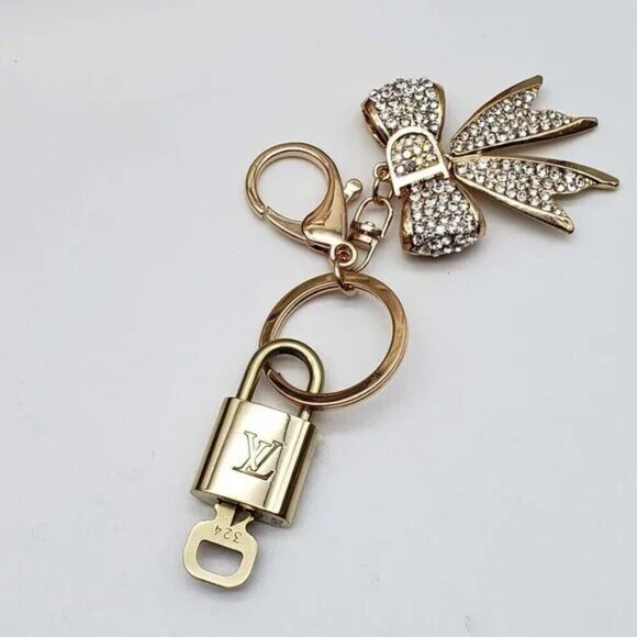 100% Auth Louis Vuitton Lock & Key with unbranded Bagcharm, Keycharm, Keychain - Picture 4 of 7